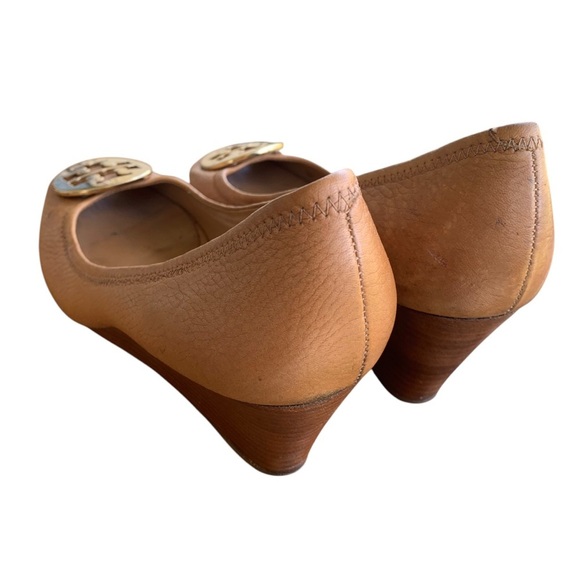 Tory Burch Women's Sally Closed Toe Wedge Pumps Women’s Size 10M - Picture 4 of 15